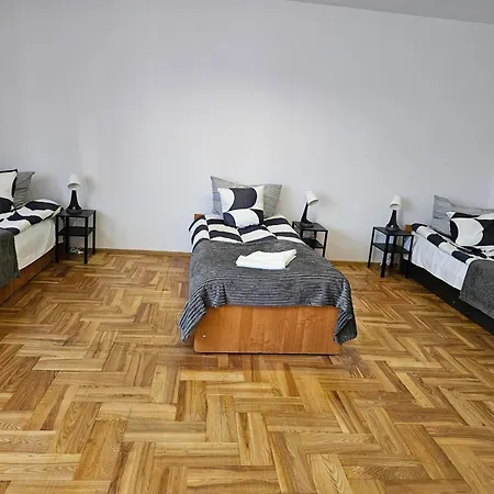 Hostel Kamelarny Dla Seniorow Z Celodobowa Opieka Wera