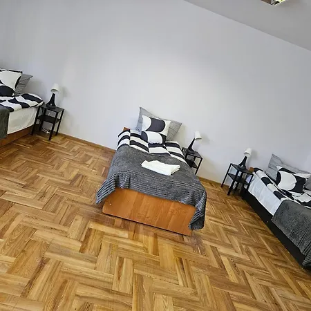 Kamelarny Dla Seniorow Z Celodobowa Opieka Wera *