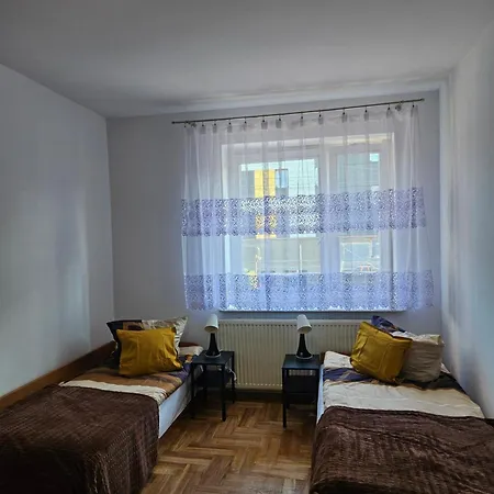 Hostel Kamelarny Dla Seniorow Z Celodobowa Opieka Wera Ząbki