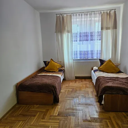 Hostel Kamelarny Dla Seniorow Z Celodobowa Opieka Wera Ząbki