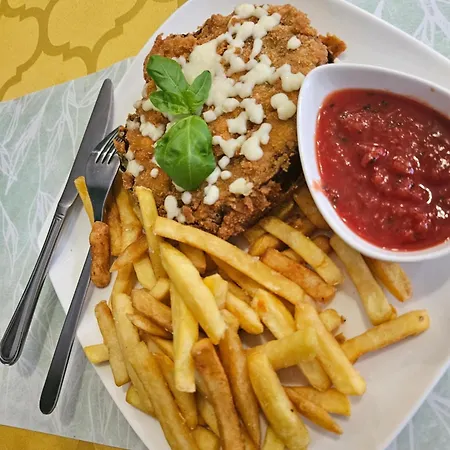 Kamelarny Dla Seniorow Z Celodobowa Opieka Wera Hostel Ząbki